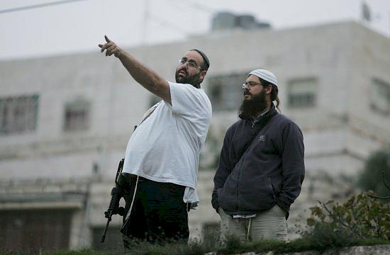 إصابة شاب برصاص مستوطن قرب رام الله