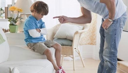 هل من المسموح ضرب طفلك العنيد؟