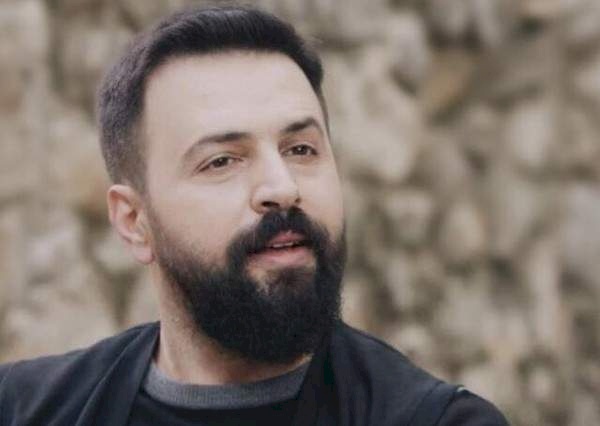 شاهد..تيم حسن ينشر صورة مع أولاده