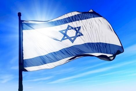 فنان عربي: غنيت في إسرائيل وأحتفظ بعلمها