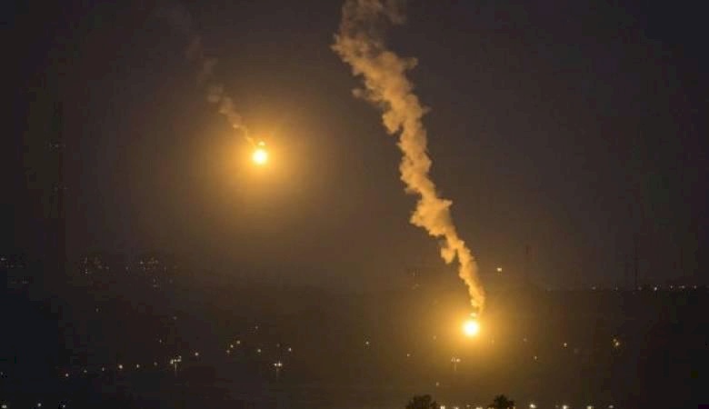 الاحتلال يجدد قصفه لمواقع في غزة 