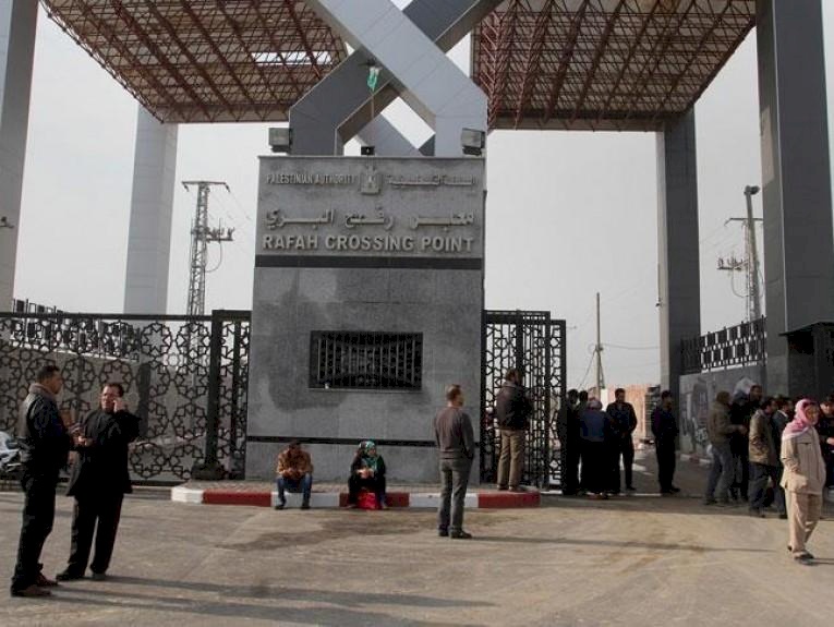 مصدر مصري مسؤول ينفي تقارير إسرائيلية عن خطة لتغيير مكان معبر رفح
