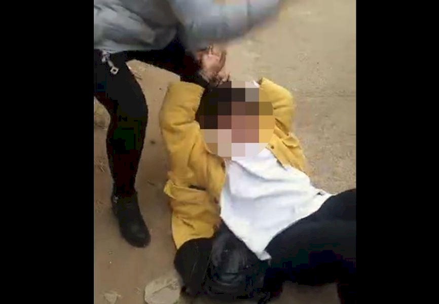 فيديو| سيدة تلقن عشيقة زوجها «علقة ساخنة»