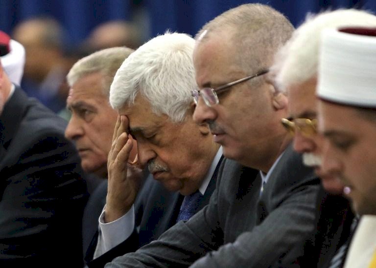 الرئيس: أي عضو بالقيادة الفلسطينية يسيء للدول العربية سيتعرض للمساءلة