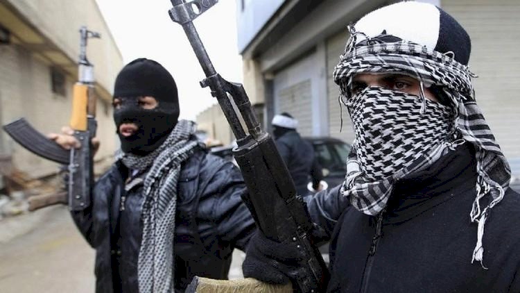 مسلحون يستهدفون مواطناً في غزة