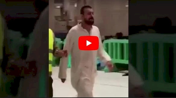 فيديو/ موقف مبكي في الكعبة