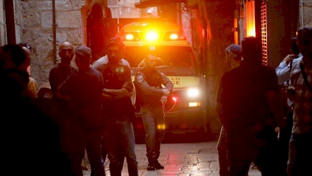 من هو منفذ عملية الطعن بالقدس؟