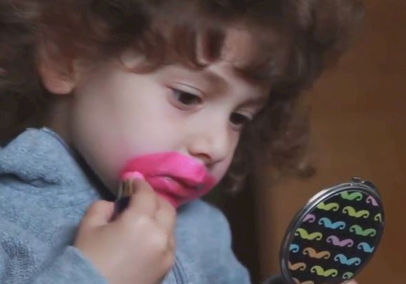 فيديو..الاطفال يولدون علماء