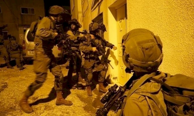 الاحتلال يعتقل 16 فلسطينيا بالضفة