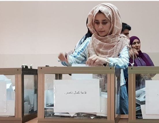 إغلاق صناديق الاقتراع في بيرزيت وبدء الفرز