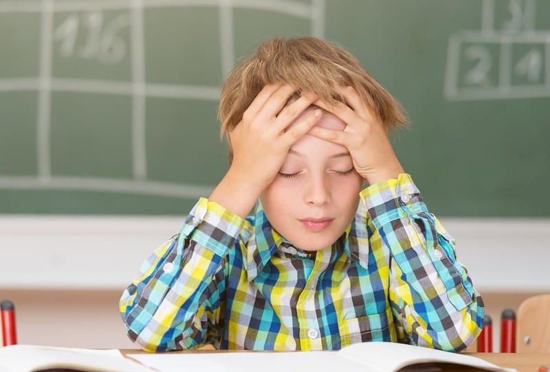 كيف يتجاوز طفلك صعوبات الدراسة في شهر رمضان؟