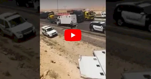 فيديو- إصابة 13 سجينا و4 رجال أمن بحادث سير في الأردن