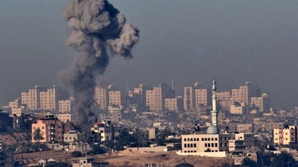 قصف إسرائيلي غرب سوريا يسفر عن قتيل و6 جرحى