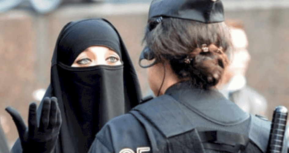دولة اوروبية تمنع ارتداء النقاب والبرقع في الأماكن العامة