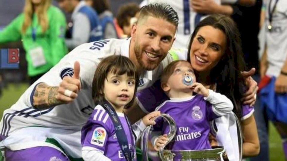 "غاضبون" يهددون راموس بالقتل.. واللاعب يغير رقم هاتفه