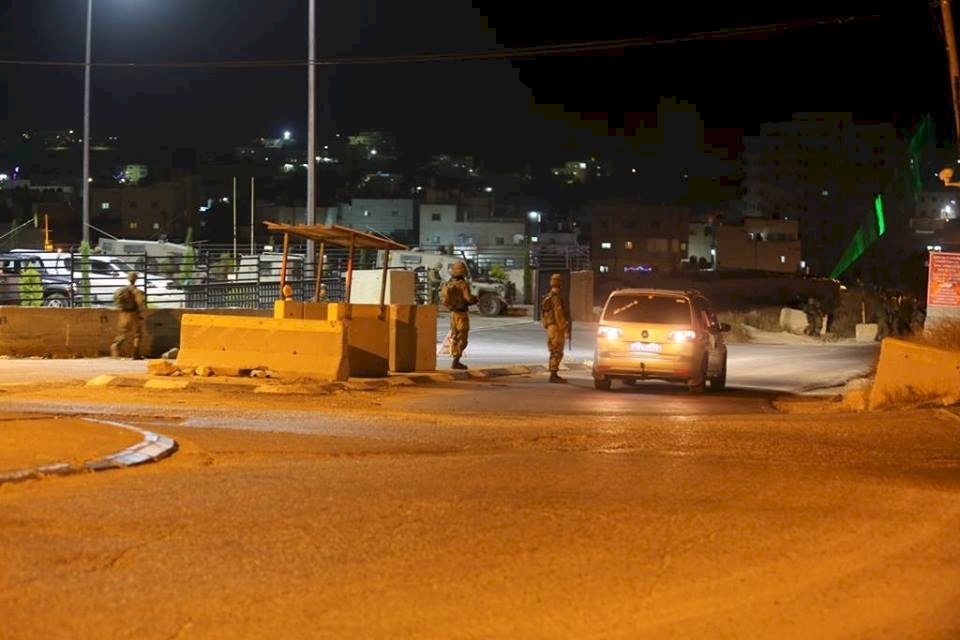 الاحتلال يفرض طوقا عسكريا على الضفة وغزة