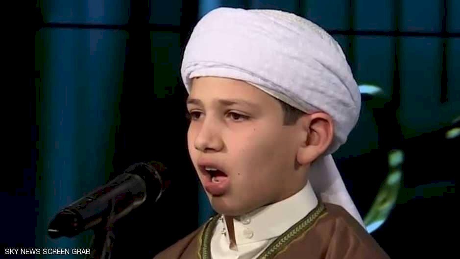 طفل جزائري يؤم مئات المصلين في صلاة التراويح بوهران