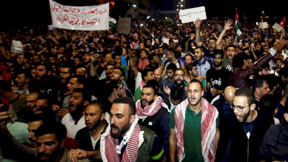 الأردن.. المحتجون يطلبون تغيراً في السياسات لا الساسة