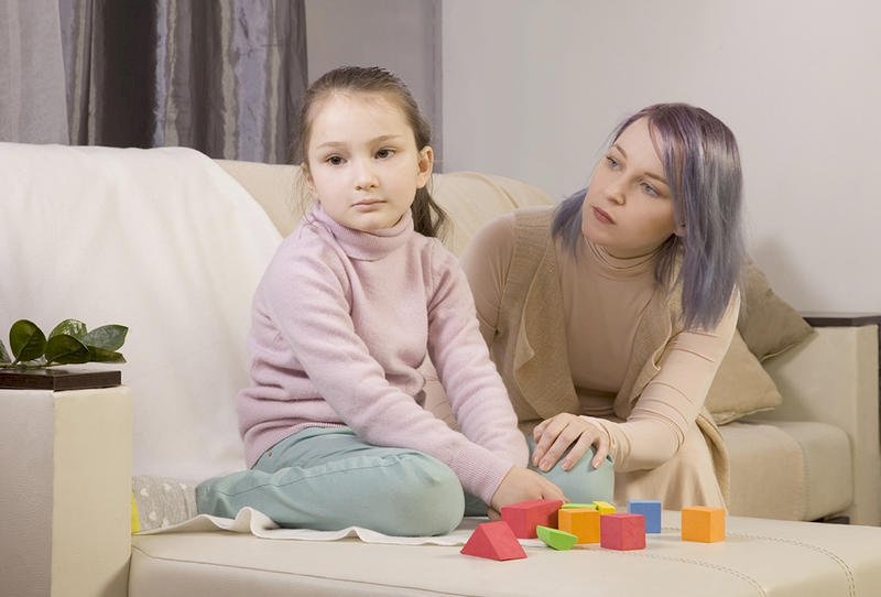 كيف يؤثر مرض طفلك المزمن على نفسيته وشخصيته؟