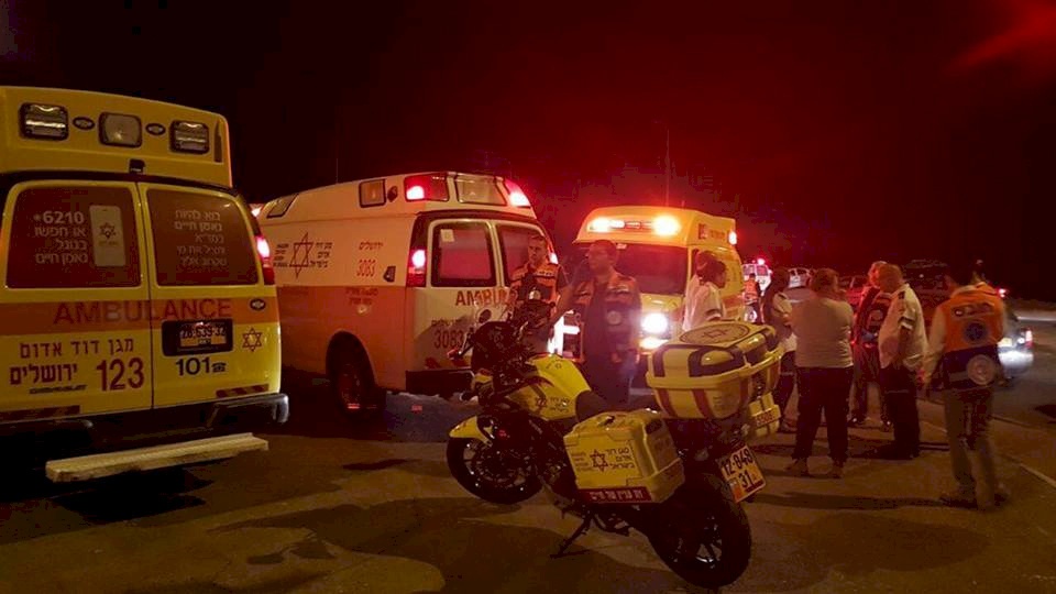 فيديو/ إصابة 3 من جنود الاحتلال في عملية دهس قرب بيت لحم