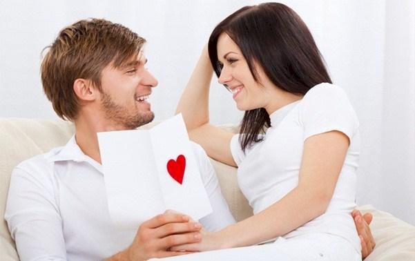 رسائل حب إلى الزوج تعيد اهتمامه بزوجته