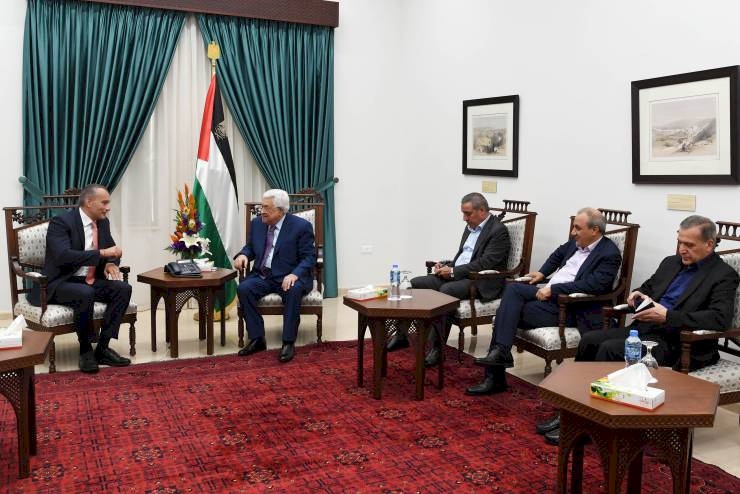 ملادينوف: لقائي بالرئيس عباس بناءٌ جداً