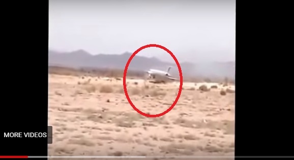 شاهد/ تصوير لحظة سقوط طائرة ركاب