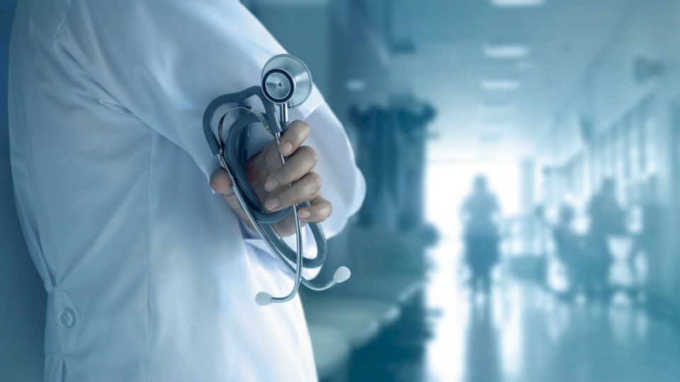 جريمة مروعة.. طبيب اغتصب 32 مريضة