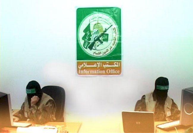 "هآرتس": القسام جمع معلومات حساسة عن الجيش الإسرائيلي