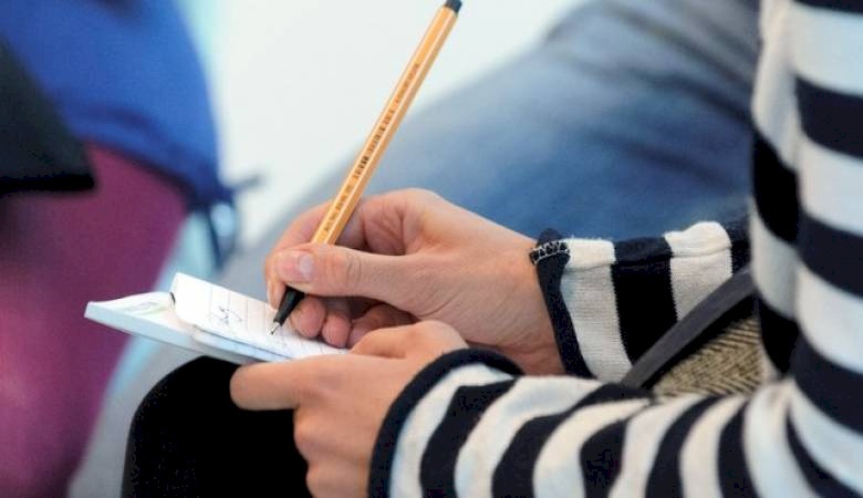 المغرب تقدم 120 منحة دراسية إلى فلسطين