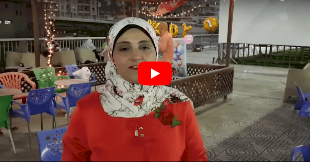 عربية تقيم حفل بعد حصولها على "الخلع" من زوجها!