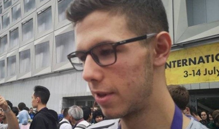 بالصور: ماذا يفعل حافظ الاسد في رومانيا؟