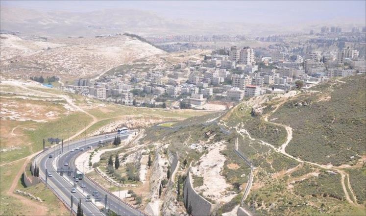 مخطط لطريق استيطاني غرب رام الله