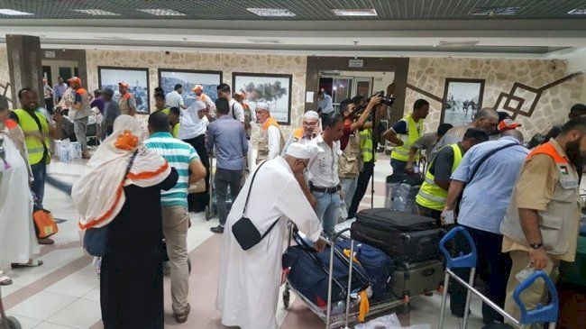 حجاج غزة يغادرون اليوم لأداء فريضة الحج