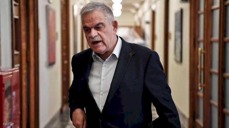 كارثة الحرائق تطيح وزيرا في اليونان