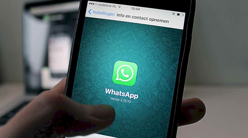 سعودية شتمت ابنة عمها على واتساب فماذا كان عقابها؟!