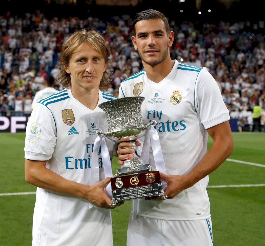 لاعب ريال مدريد يرحل عن الفريق