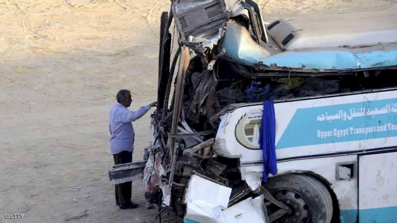 قتلى وجرحى في تصادم حافلتين بمصر
