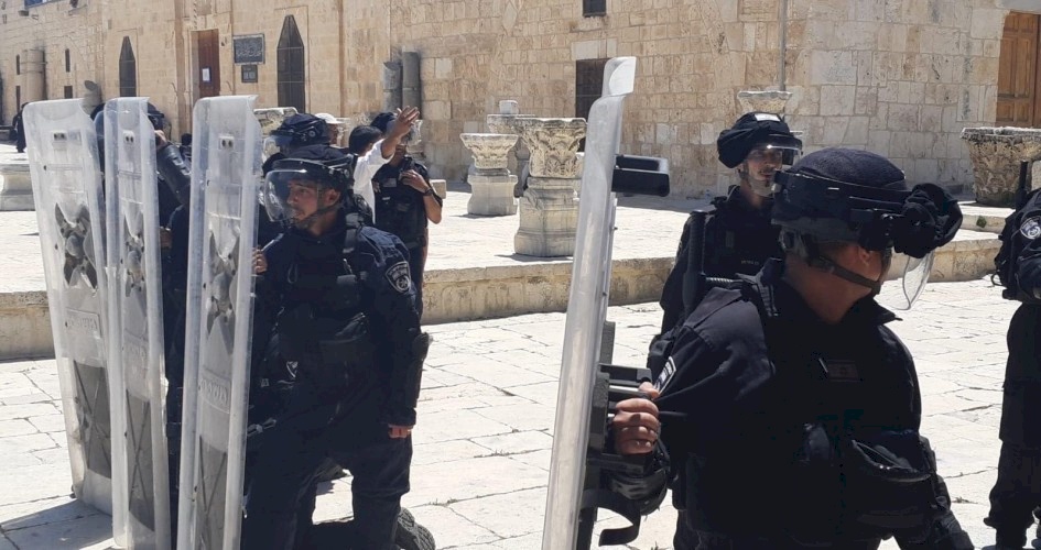 توتر في الأقصى.. توافد الشبان والمرابطين