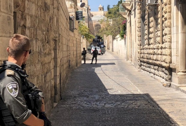 الاحتلال يغلق باب الأسباط بالقدس