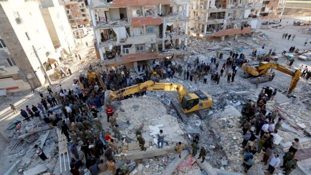 قتيل وعشرات المصابين بزلزال غربي إيران