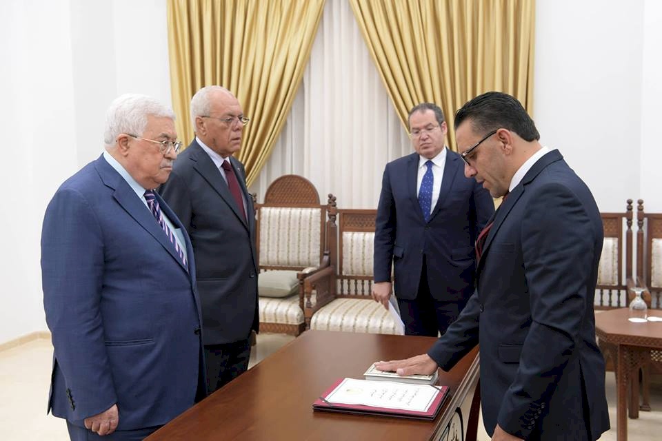 عدنان غيث مُحافظأً للقدس