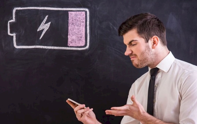 5 خدع تمنح بطارية هاتفك عمرًا أطول