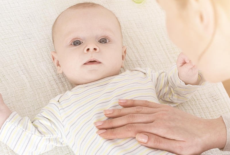 علاج الإمساك عند الرضع بزيت الزيتون