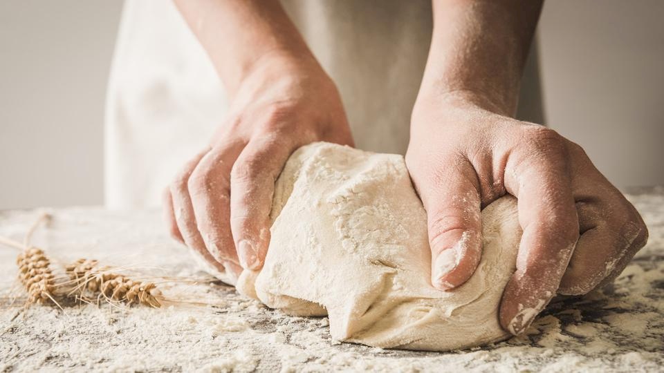 تعرف على أكثر الأطعمة والمشروبات المسببة للالتهابات