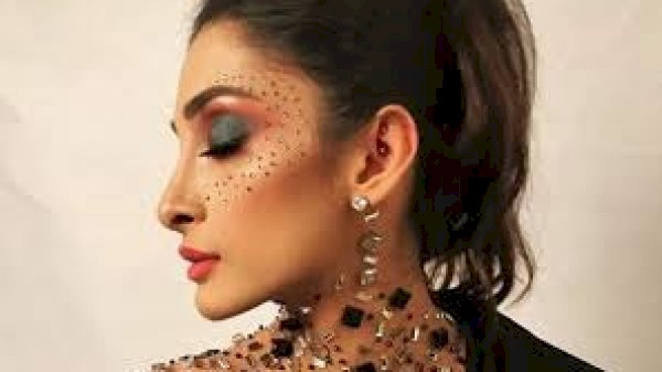  العثور على مصممة أزياء شهيرة  مشنوقة في منزلها