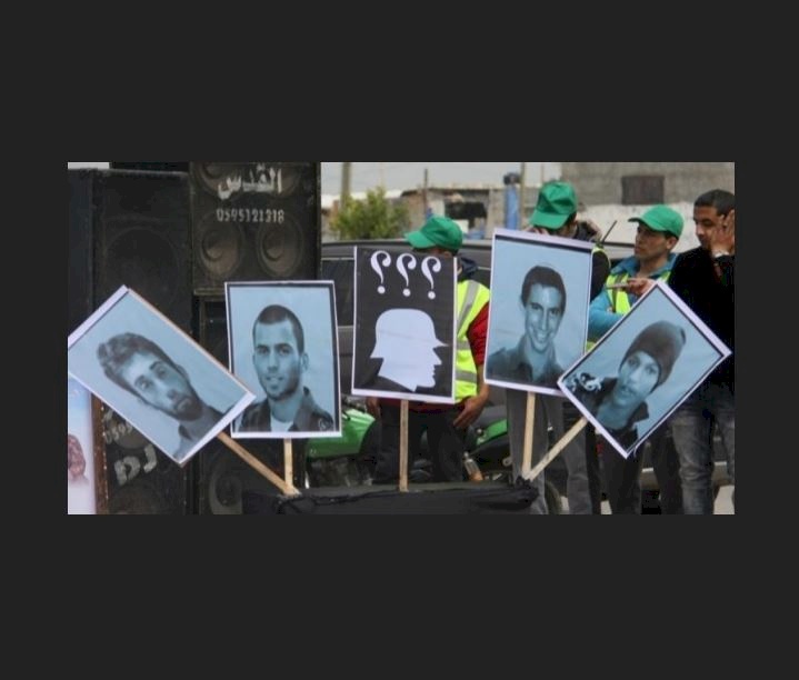مسؤول إسرائيلي: جنودنا بغزة أحياء