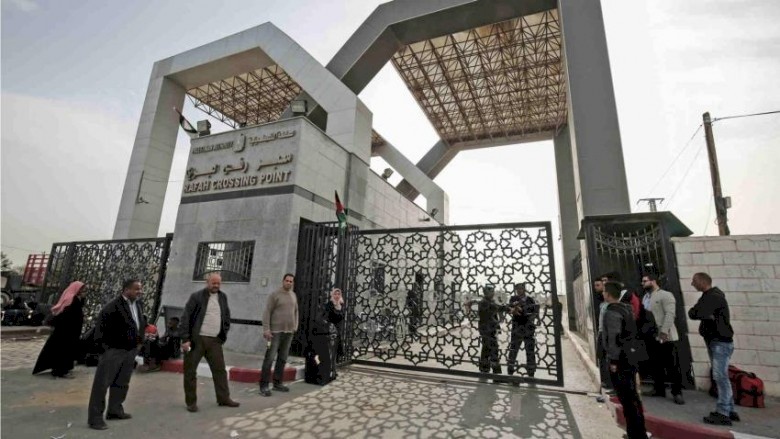 وفدا الشعبية والديمقراطية يتوجهان إلى القاهرة