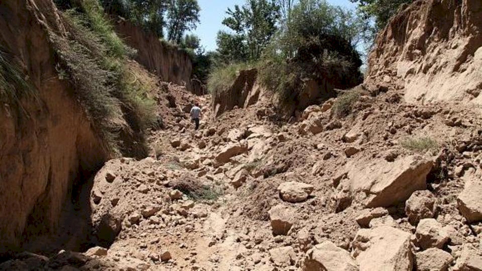 السودان.. مقتل 20 شخصاً بانهيار تلّة على قرية في دارفور