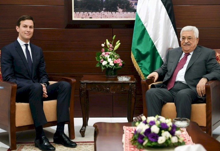 كوشنير: العقوبات على الفلسطينيين ستستمر